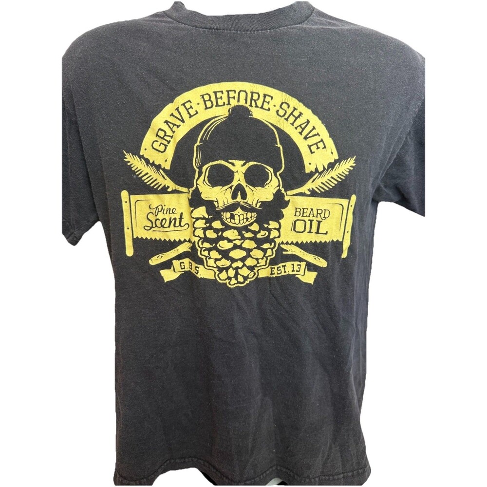 Men’s Grave Before Shave Pine Scent Beard Oil Graphic T-Shirt  SZ M
